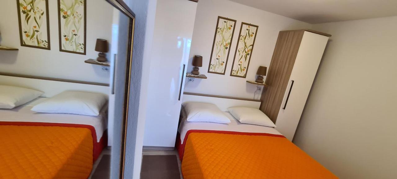 Apartmani Cesar Rtina Exterior foto