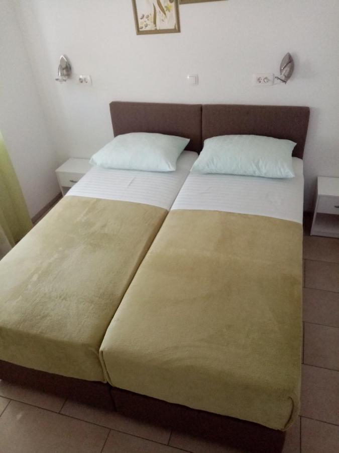 Apartmani Cesar Rtina Exterior foto