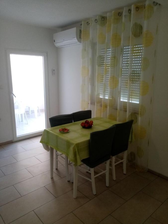 Apartmani Cesar Rtina Exterior foto